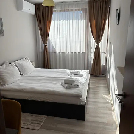 рафаела-мартина-регнум